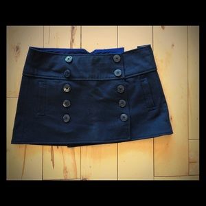 Mini skirt . New
